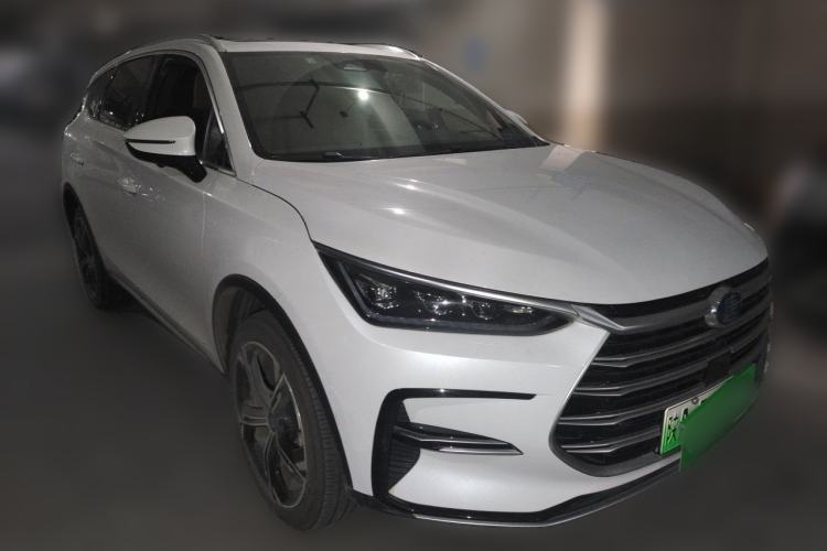 Used BYD Tang New Energy 2021 DM-i 112KM Prestige Model Front Right 45 Deg
