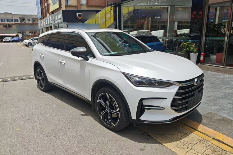 Used BYD Tang New Energy 2021 DM-i 112KM Prestige Model Front Right 45 Deg