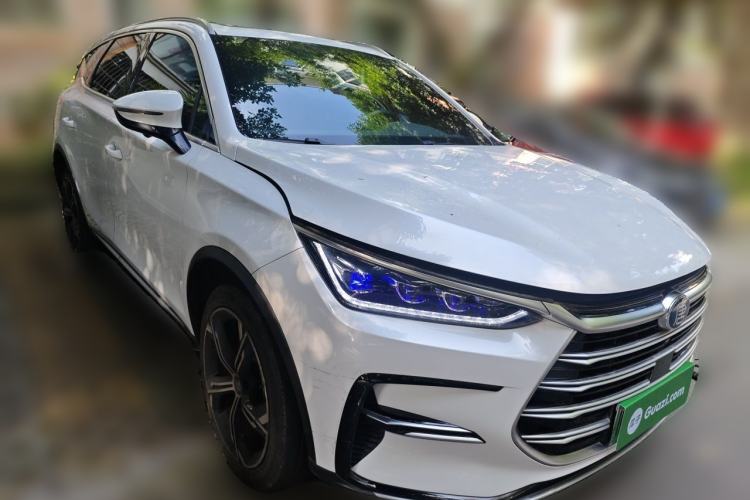 Used BYD Tang New Energy 2021 DM-i 112KM Prestige Model Front Right 45 Deg