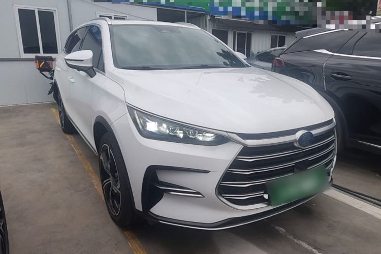 Used BYD Tang New Energy 2021 DM-i 112KM Prestige Model Front Right 45 Deg