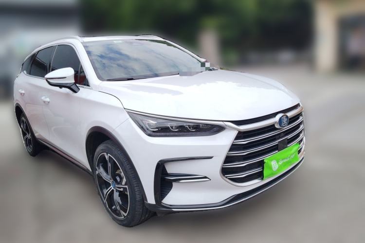 Used BYD Tang New Energy 2021 DM-i 112KM Prestige Model Front Right 45 Deg