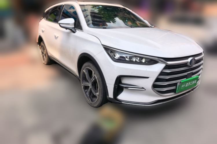 Used BYD Tang New Energy 2021 DM-i 112KM Prestige Model Front Right 45 Deg