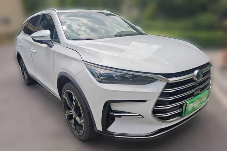 Used BYD Tang New Energy 2021 DM-i 112KM Prestige Model Front Right 45 Deg
