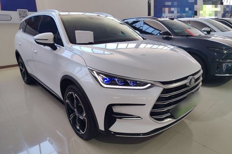 Used BYD Tang New Energy 2021 DM-i 112KM Prestige Model Front Right 45 Deg
