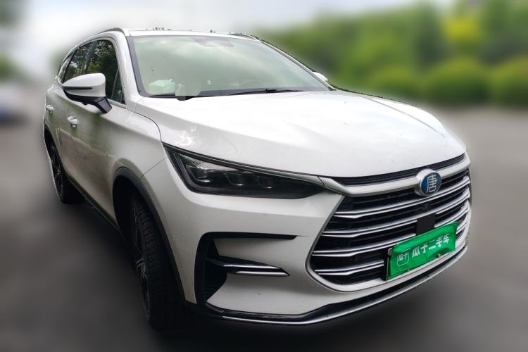 Used BYD Tang New Energy 2021 DM-i 112KM Prestige Model Front Right 45 Deg