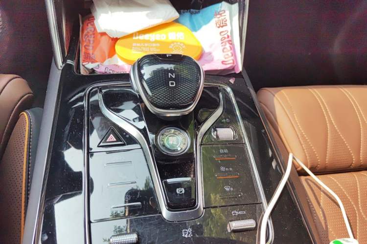 Used BYD Tang New Energy 2021 DM-i 112KM Prestige Model Gear Lever