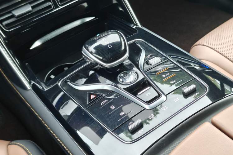 Used BYD Tang New Energy 2021 DM 2.0T Four-Wheel Drive High-Performance Luxury Model Gear Lever