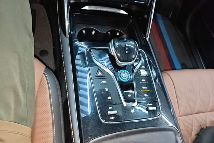 Used BYD Tang New Energy 2021 DM-i 112KM Prestige Model Gear Lever