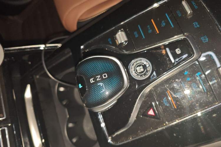 Used BYD Tang New Energy 2021 DM 2.0T Four-Wheel Drive Performance Edition Prestige Model Gear Lever