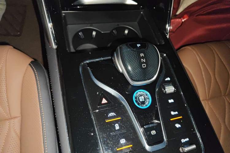 Used BYD Tang New Energy 2021 DM-i 112KM Prestige Model Gear Lever