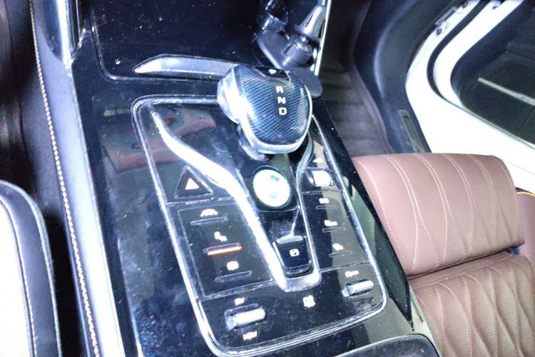 Used BYD Tang New Energy 2021 DM-i 112KM Prestige Model Gear Lever