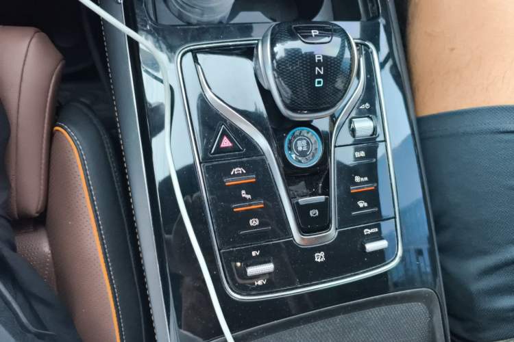 Used BYD Tang New Energy 2021 DM-i 112KM Prestige Model Gear Lever
