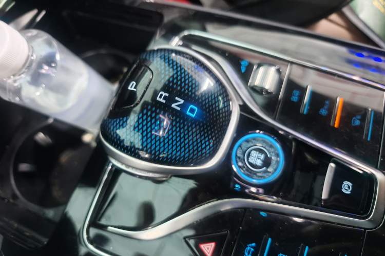 Used BYD Tang New Energy 2021 DM-i 112KM Prestige Model Gear Lever