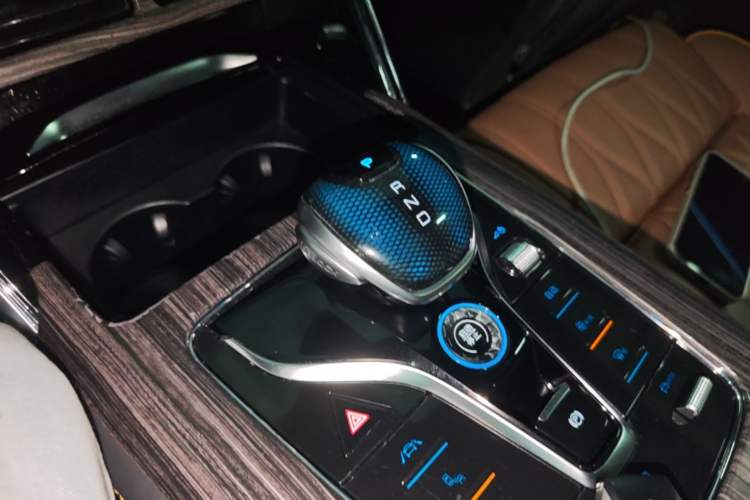 Used BYD Tang New Energy 2021 DM-i 112KM Prestige Model Gear Lever