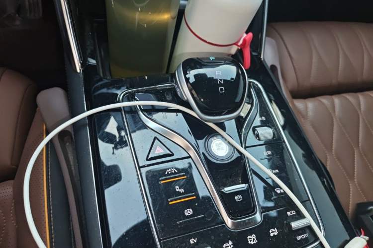 Used BYD Tang New Energy 2021 DM 2.0T Four-Wheel Drive High-Performance Flagship Model Gear Lever