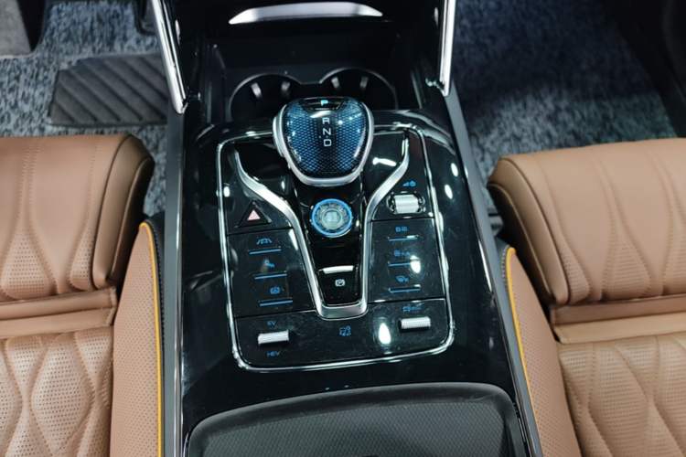 Used BYD Tang New Energy 2021 DM-i 112KM Prestige Model Gear Lever