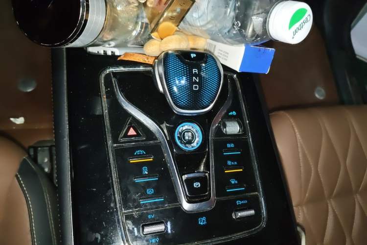 Used BYD Tang New Energy 2021 DM-i 112KM Prestige Model Gear Lever
