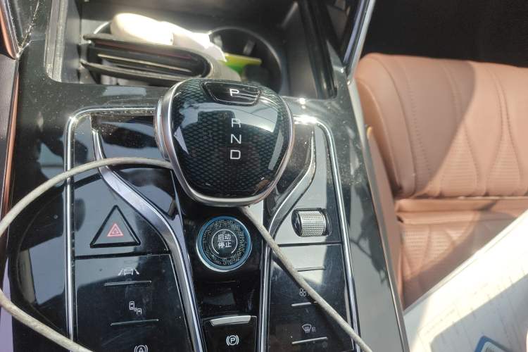 Used BYD Tang New Energy 2021 DM-i 112KM Prestige Model Gear Lever