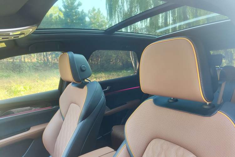 Used BYD Tang New Energy 2021 DM-i 112KM Prestige Model Headliner
