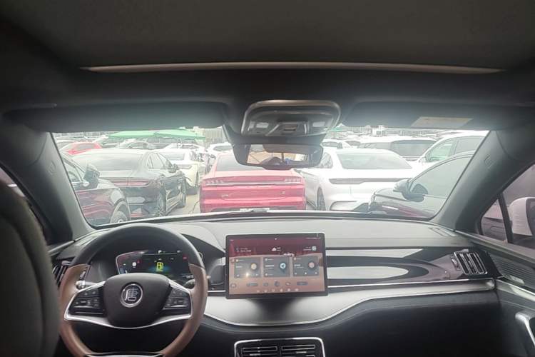 Used BYD Tang New Energy 2021 DM-i 112KM Prestige Model Headliner