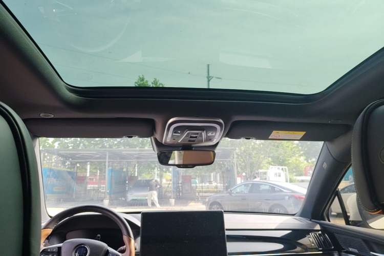 Used BYD Tang New Energy 2021 DM-i 112KM Prestige Model Headliner