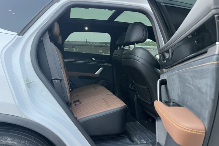 Used BYD Tang New Energy 2021 DM-i 112KM Prestige Model Interior 10