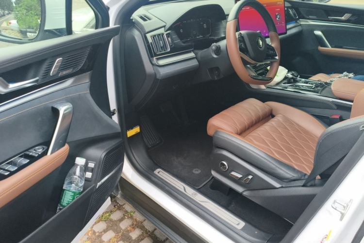 Used BYD Tang New Energy 2021 DM 2.0T Four-Wheel Drive High-Performance Flagship Model Interior 3