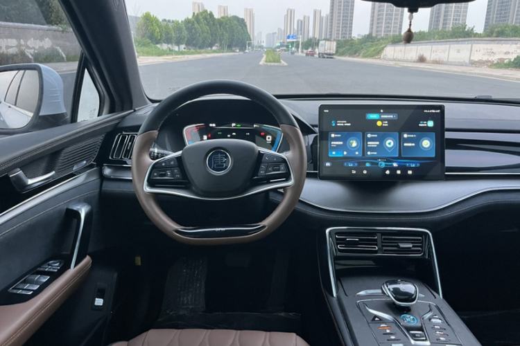 Used BYD Tang New Energy 2021 DM-i 112KM Prestige Model Interior 6