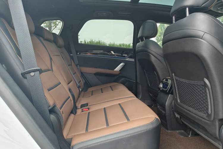Used BYD Tang New Energy 2021 DM 2.0T Four-Wheel Drive High-Performance Luxury Model Interior 7