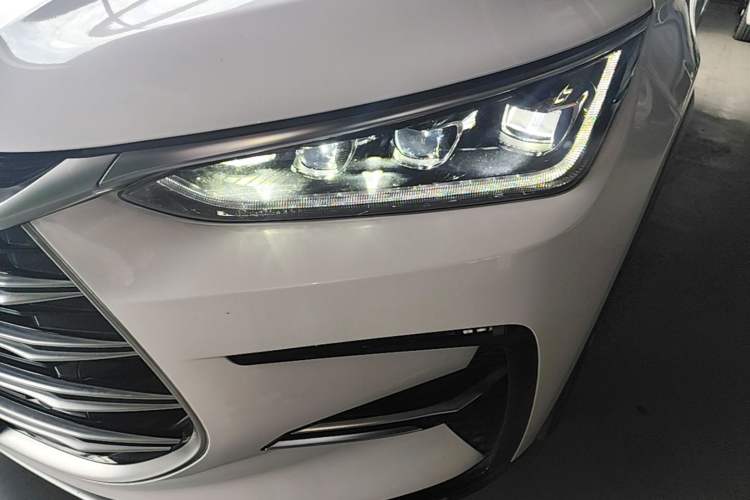 Used BYD Tang New Energy 2021 DM-i 112KM Prestige Model Left Front Headlight