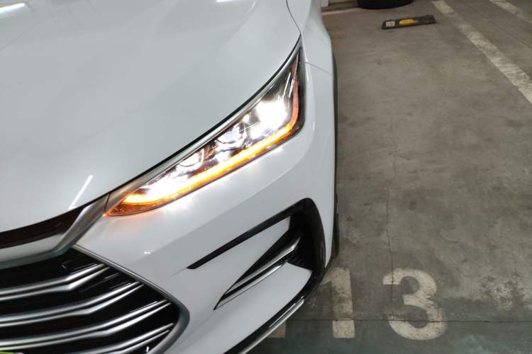Used BYD Tang New Energy 2021 DM-i 112KM Prestige Model Left Front Headlight