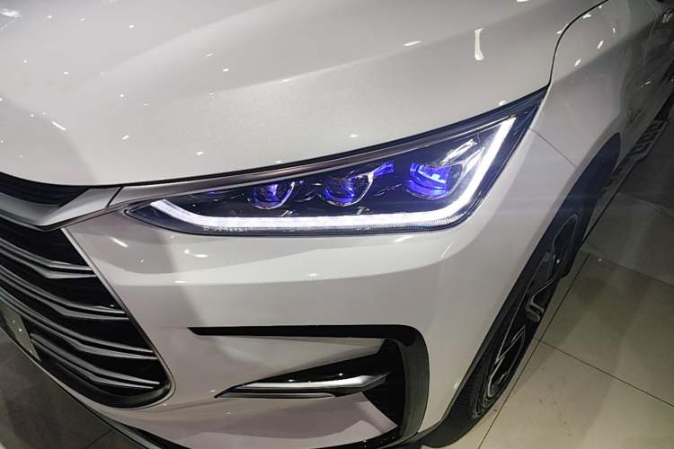 Used BYD Tang New Energy 2021 DM-i 112KM Prestige Model Left Front Headlight