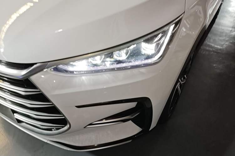 Used BYD Tang New Energy 2021 DM-i 112KM Prestige Model Left Front Headlight