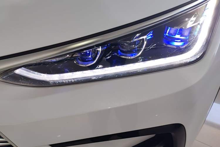 Used BYD Tang New Energy 2021 DM-i 112KM Prestige Model Left Front Headlight