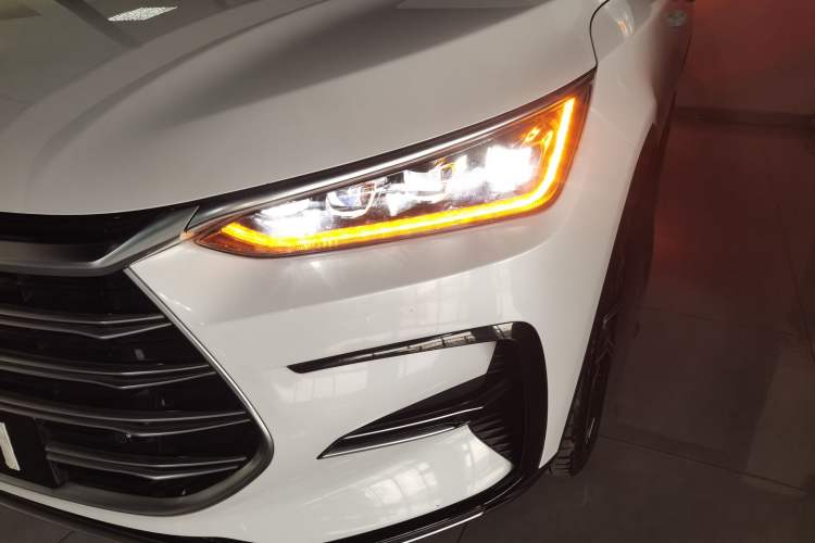 Used BYD Tang New Energy 2021 DM-i 112KM Prestige Model Left Front Headlight