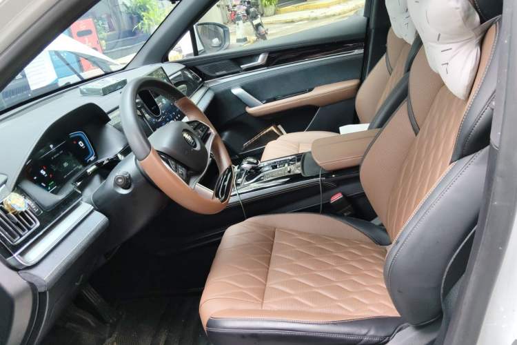 Used BYD Tang New Energy 2021 DM-i 112KM Prestige Model Left Front Seat