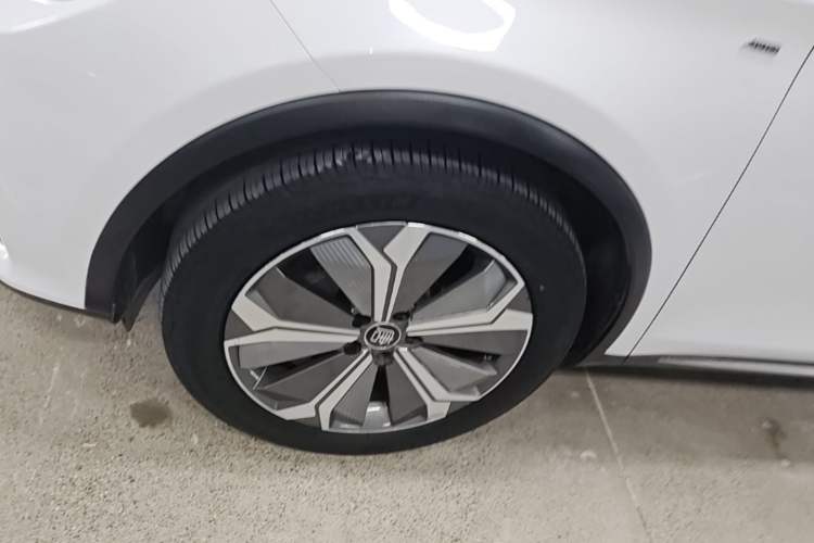 Used BYD Tang New Energy 2021 EV Four-Wheel Drive High-Performance Luxury Model Left Front Wheel Hub