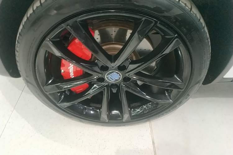 Used BYD Tang New Energy 2021 DM 2.0T Four-Wheel Drive High-Performance Flagship Model Left Front Wheel Hub