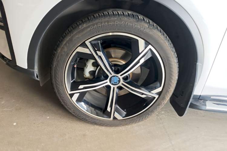 Used BYD Tang New Energy 2021 DM-i 112KM Prestige Model Left Front Wheel Hub