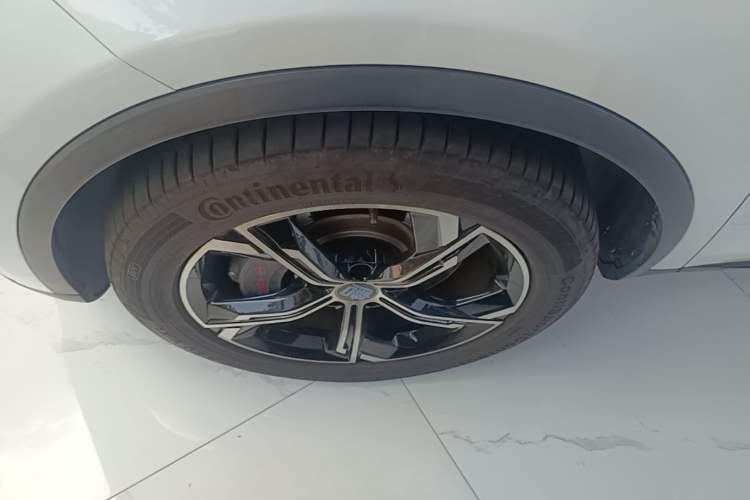 Used BYD Tang New Energy 2021 DM 2.0T Four-Wheel Drive High-Performance Luxury Model Left Front Wheel Hub