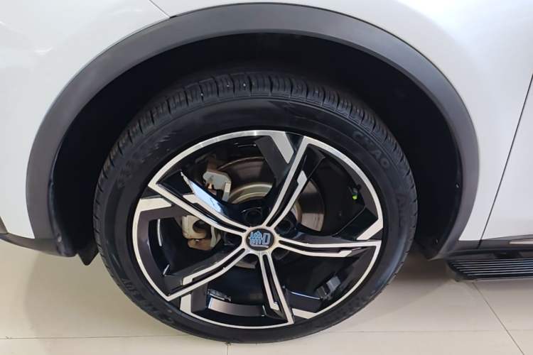 Used BYD Tang New Energy 2021 DM-i 112KM Prestige Model Left Front Wheel Hub