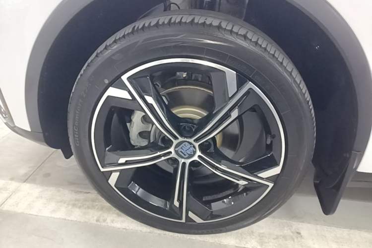 Used BYD Tang New Energy 2021 DM-i 112KM Prestige Model Left Front Wheel Hub