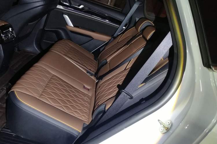 Used BYD Tang New Energy 2021 DM-i 112KM Prestige Model Left Rear Seat