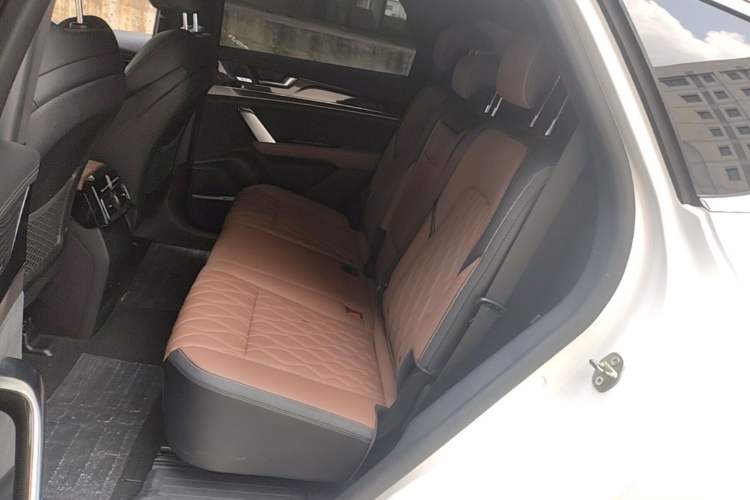 Used BYD Tang New Energy 2021 DM-i 112KM Prestige Model Left Rear Seat