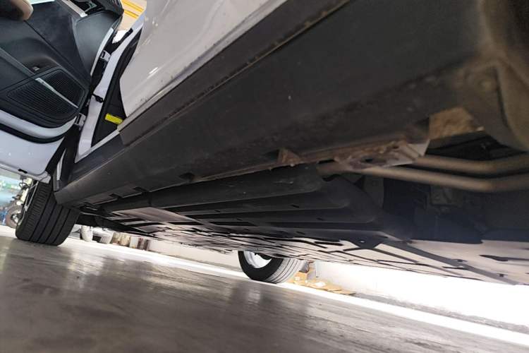 Used BYD Tang New Energy 2021 DM-i 112KM Prestige Model Left Side Sill