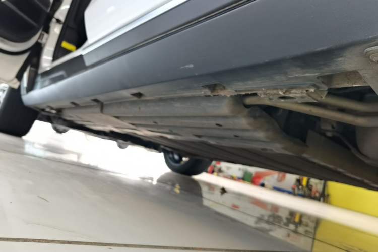 Used BYD Tang New Energy 2021 DM-i 112KM Prestige Model Left Side Sill