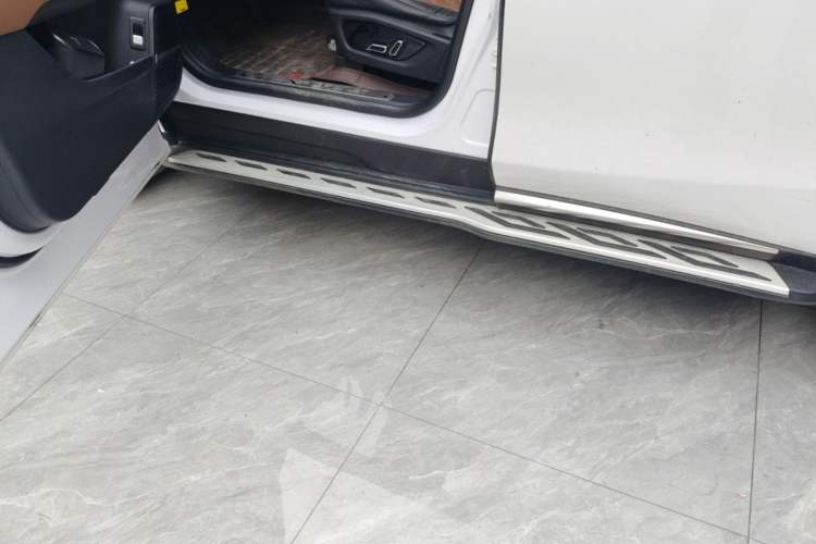 Used BYD Tang New Energy 2021 DM-i 112KM Prestige Model Left Side Sill