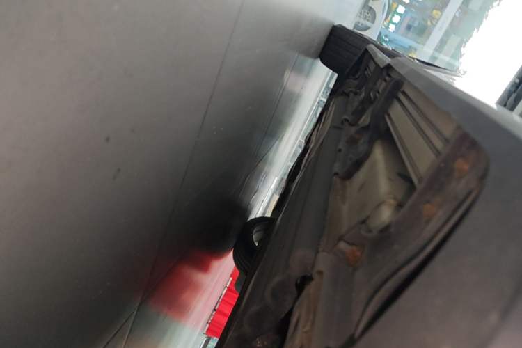 Used BYD Tang New Energy 2021 DM-i 112KM Prestige Model Left Side Sill