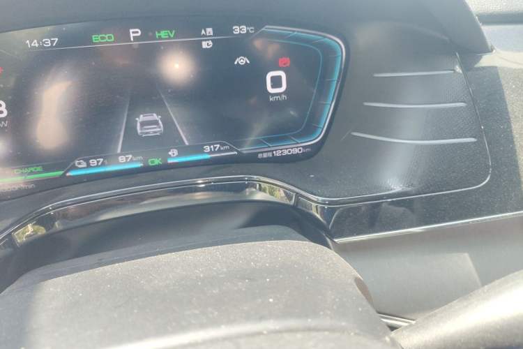 Used BYD Tang New Energy 2021 DM 2.0T Four-Wheel Drive High-Performance Flagship Model Odometer Close Up
