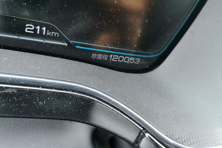 Used BYD Tang New Energy 2021 DM-i 112KM Prestige Model Odometer Close Up
